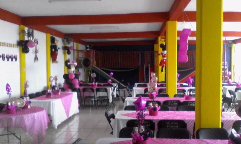 SALON DE FIESTAS INFANTILES PARTY CRUSH